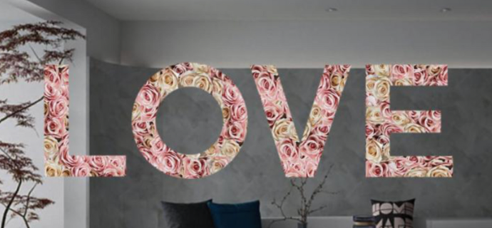 Love roses - Mixed Media Installation - 39.4 x 39.4 in